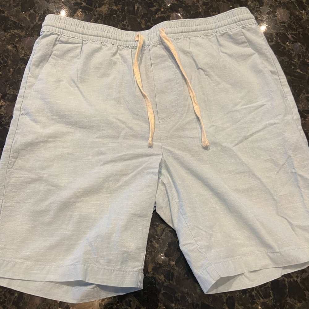 Men’s Bananna Republic Shorts - Large Color: Baby Blue